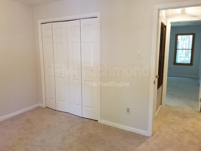 Building Photo - 2504 Carriage Creek Ct