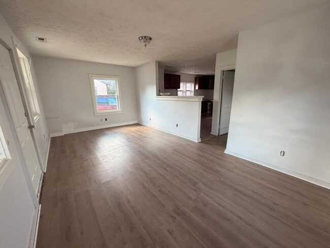 Building Photo - 1201 W Baxter Ave