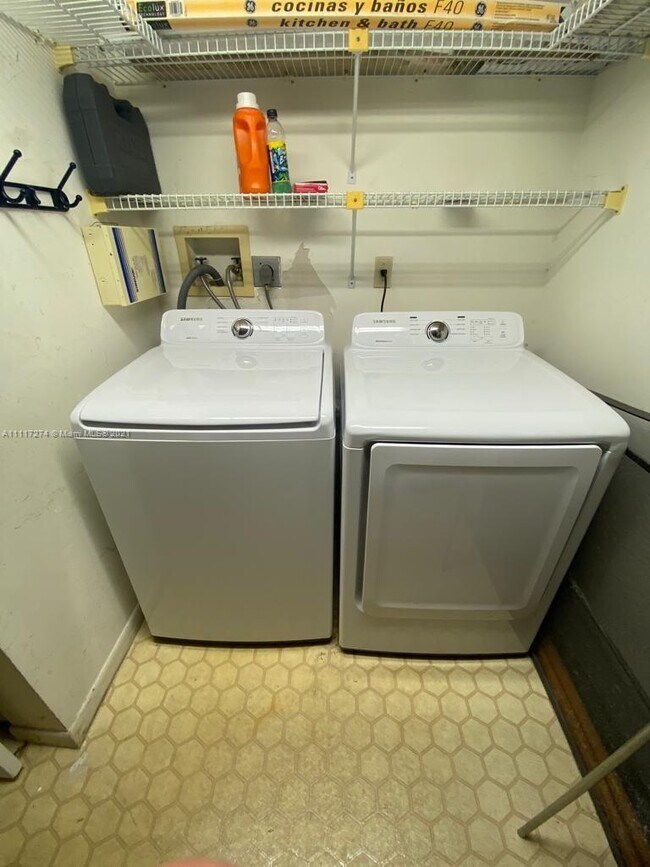 Building Photo - 8040 Hampton Blvd