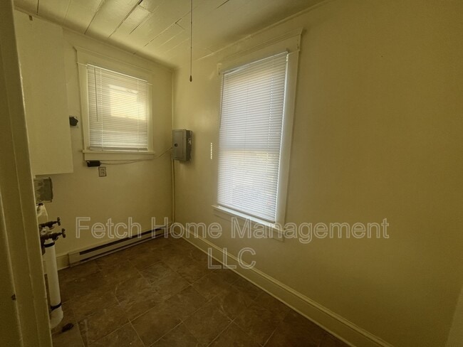 Building Photo - 107-109 East Main Street - 4