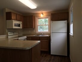 Building Photo - 213 1st Ave E