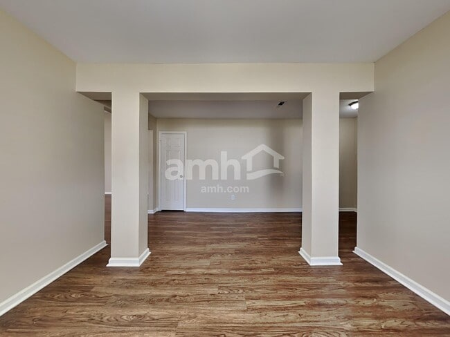 Building Photo - 5069 Carrington Ct