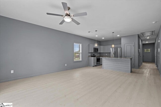 Building Photo - 404 Fairfield St