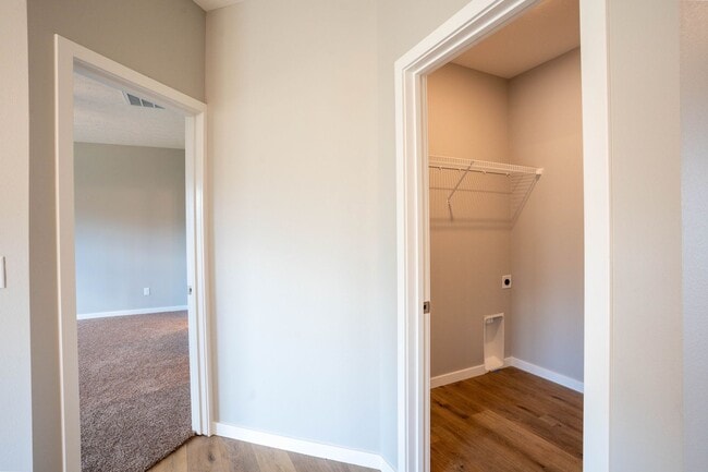 Building Photo - Brand new 3 bedroom home - Mt.Vernon