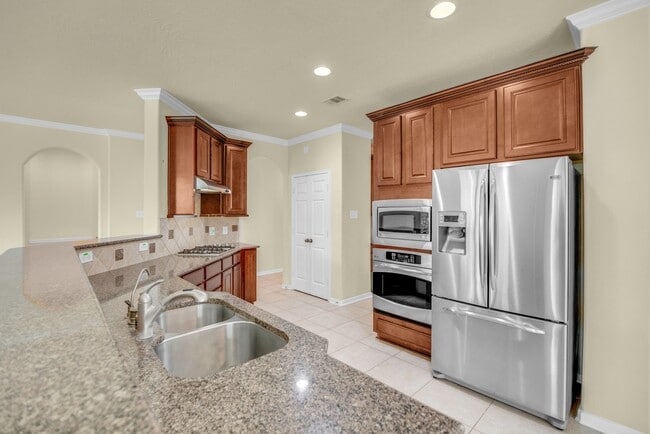 Building Photo - 26110 Basil View Ln
