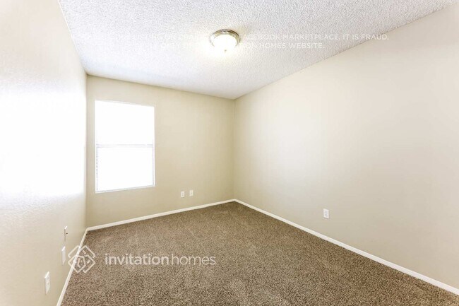 Building Photo - 11841 N 76th Ln