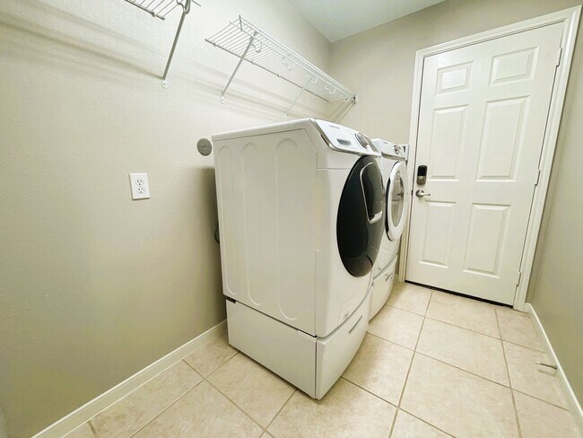 Building Photo - 19806 Shavon Springs Dr