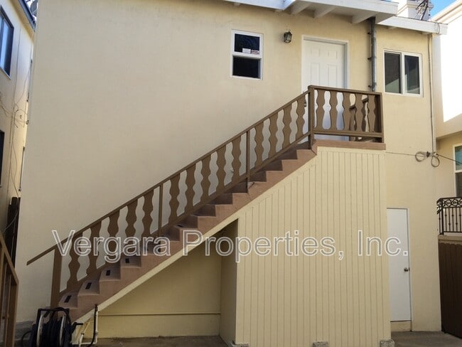 Building Photo - 135 29th St