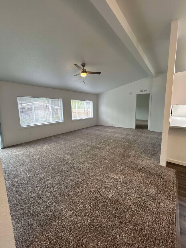 Building Photo - 8743 Whitewood Loop SE