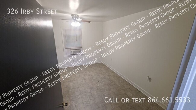Building Photo - One Bedroom CLOSE TO DOWNTOWN WOODRUFF
