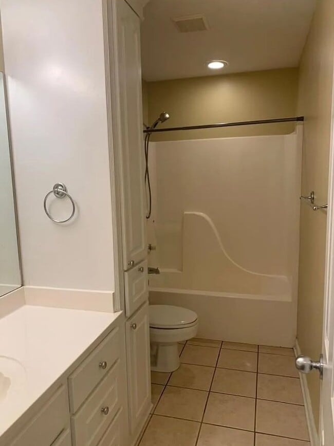 Building Photo - 3/2 for rent in Reservoir East in Brandon ...