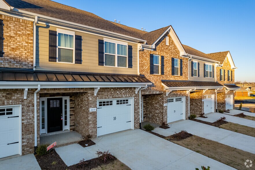 Dartford Townhomes 100 Grand Ave Spring Hill TN 37174 Apartment Finder