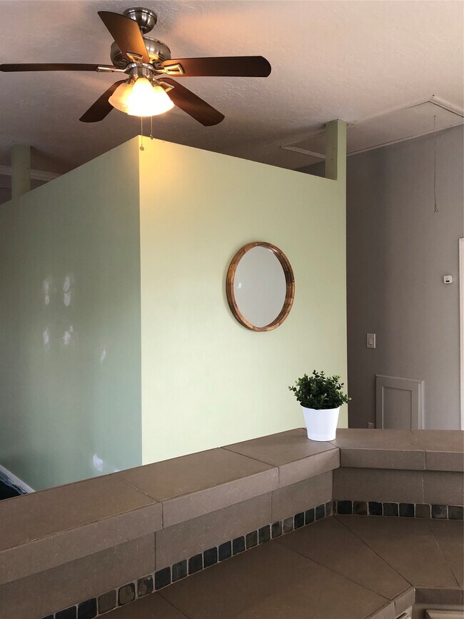 Building Photo - 543 W 27th St