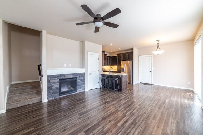 Building Photo - Beautiful unit in NE Bend!  Great location!