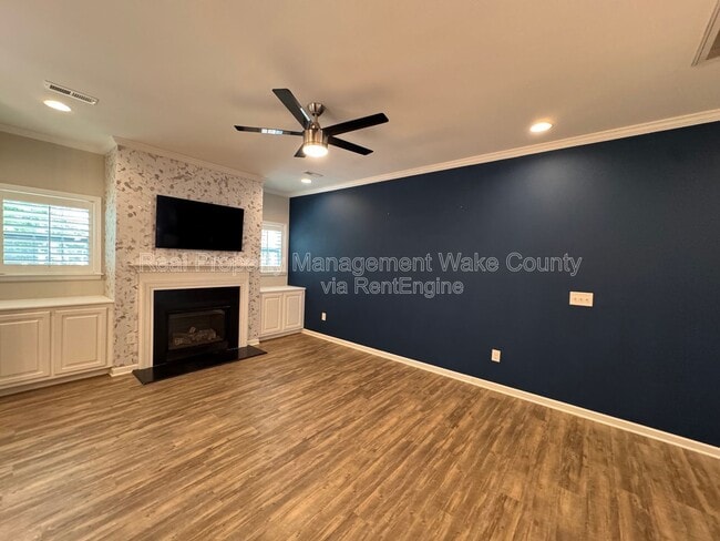 Building Photo - 166 Gulley Glen Dr