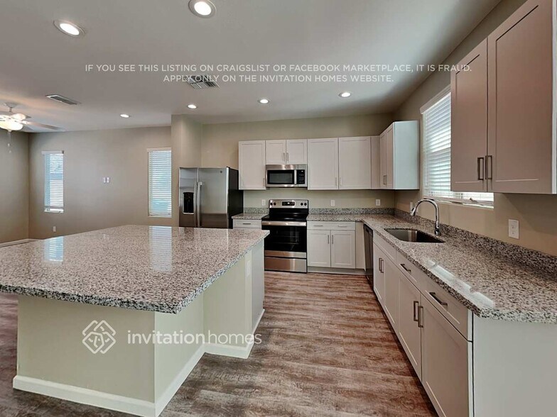 Building Photo - 5111 N 189th Dr