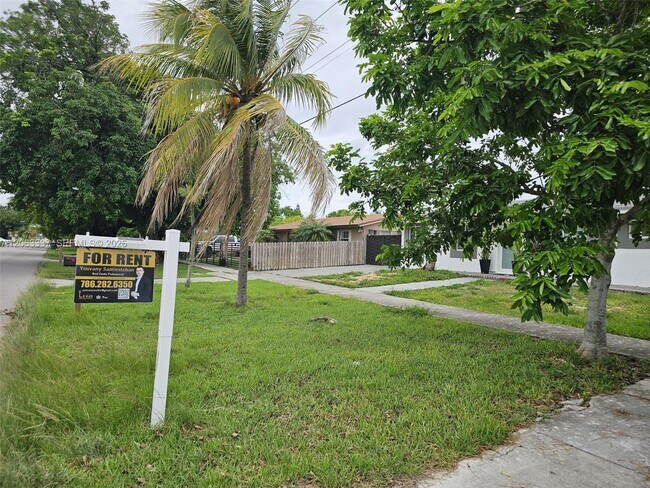 Building Photo - 75 SW 18th Ave