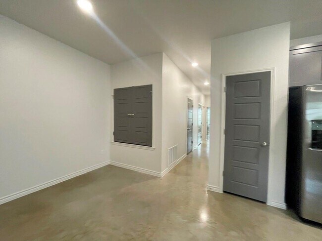 Building Photo - 224 Riptide Dr