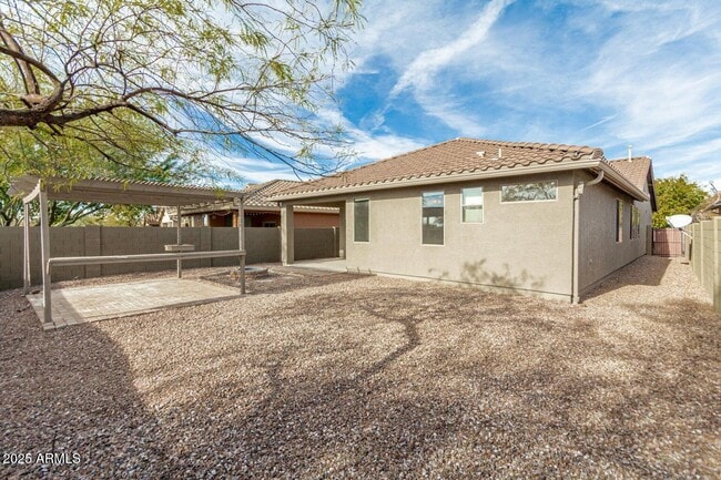 Building Photo - 39559 N Prairie Ln
