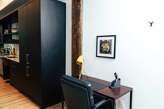 Building Photo - 1911 3rd Ave N