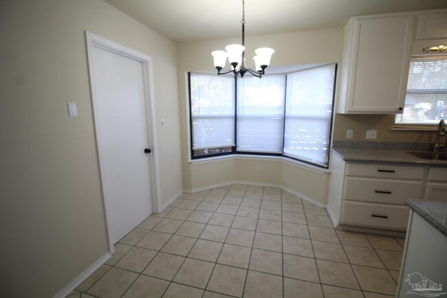 Building Photo - 1455 Sanibel Ln
