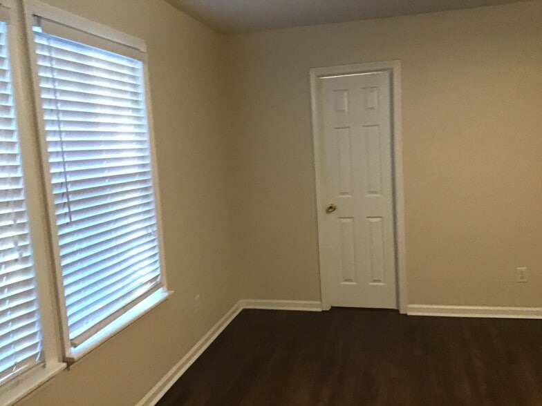 Building Photo - 7 Copperleaf Ct