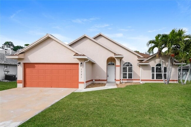 Building Photo - 4031 Claremont Dr