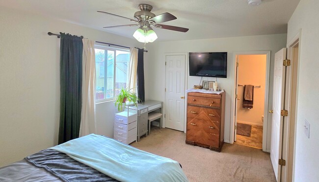 Building Photo - 3 Bedroom Home in Ridgeview at Stetson Hills