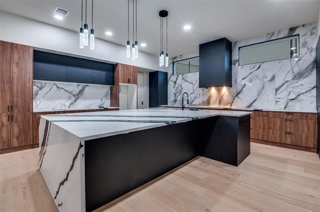 Building Photo - 6301 Tiffany Oaks Ln