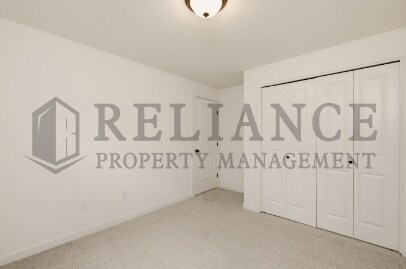 Building Photo - 5301 N Pinecrest Ct