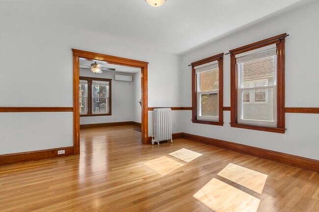 Building Photo - 36 Turner St