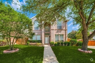 Building Photo - 3021 Sawtooth Dr