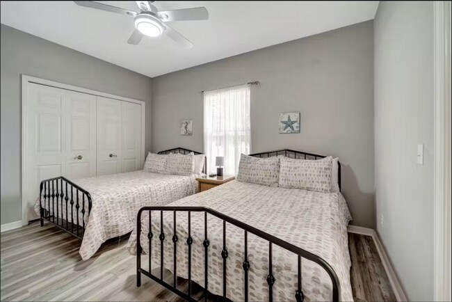 Building Photo - Beautiful Rental Home With Pool in Desirab...