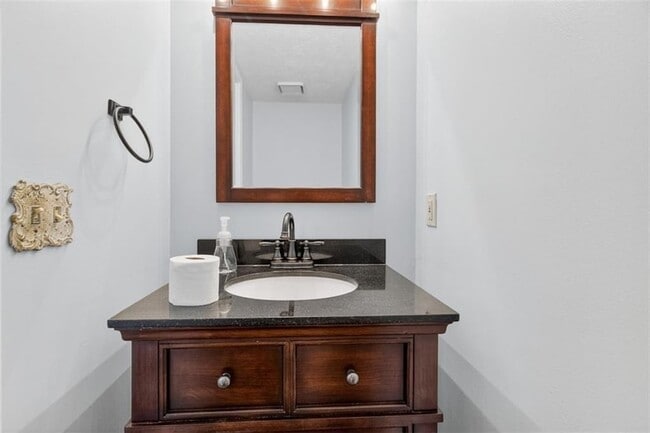 Building Photo - 5205 Maltdie Ct NE