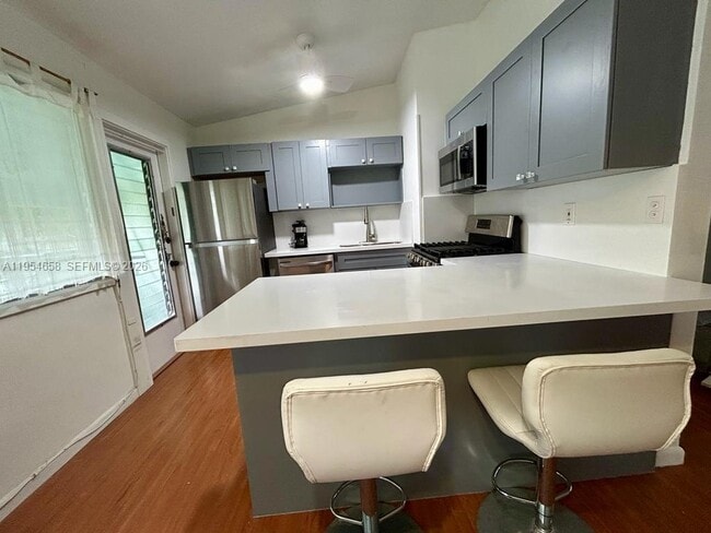 Building Photo - 1080 98th St