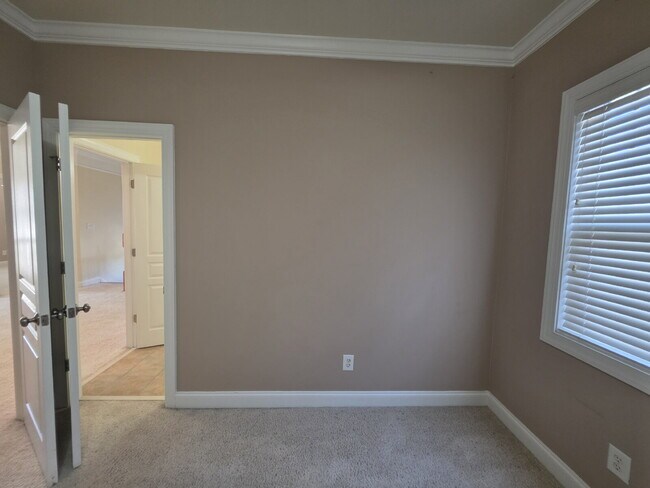 Building Photo - Spacious 4-Bedroom Home for Rent in Kings Grant Fayetteville – 15 Minutes from Fort Bragg