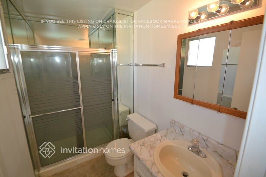 Building Photo - 4317 N 71st Ln