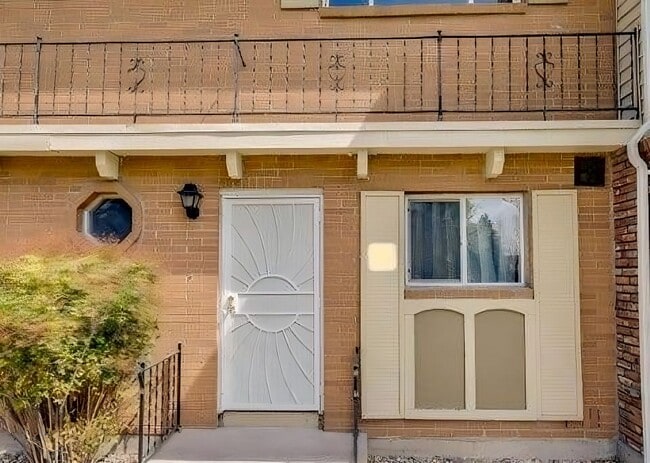 Primary Photo - Two Bedroom 1.5 Bath Townhome