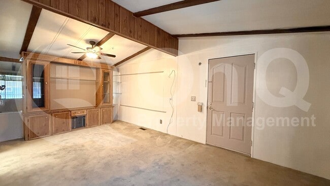 Building Photo - 2701 E Allred Ave