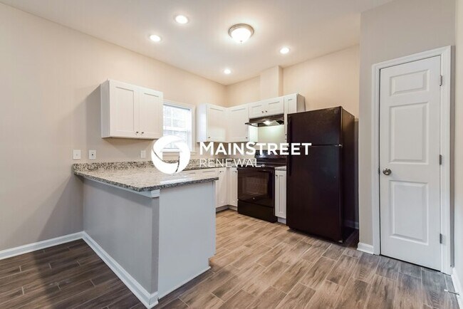 Building Photo - 4 Bedroom Pet-Friendly Home in Atlanta, GA...