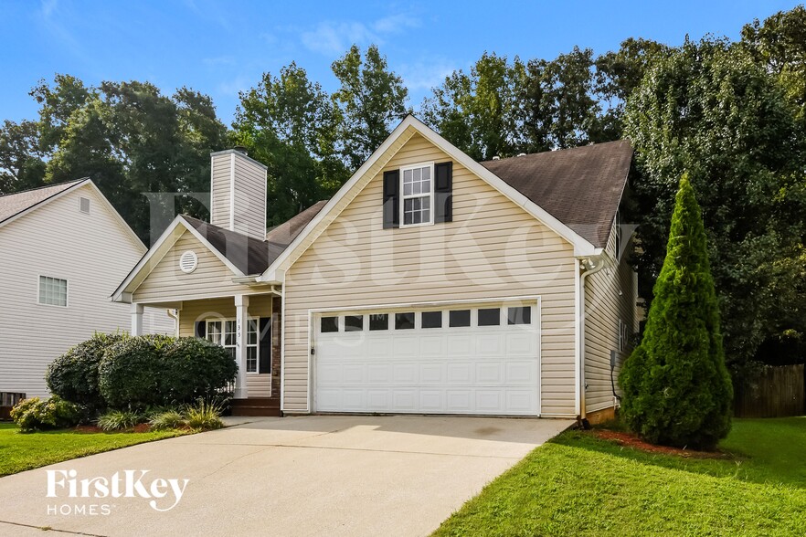 Building Photo - 135 Lexington Ct