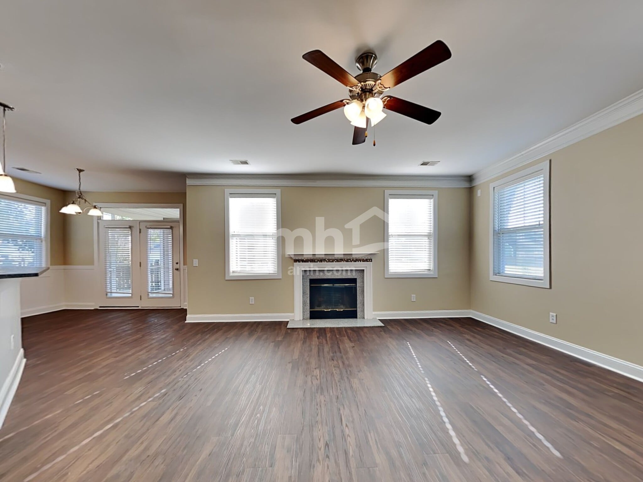 Building Photo - 1085 Moss Grove Dr
