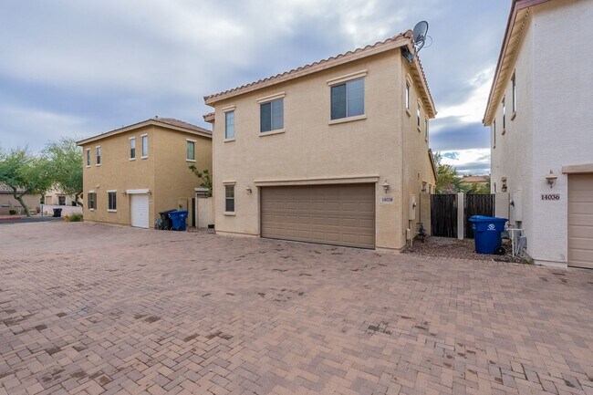 Building Photo - 3 bedroom home in Surprise