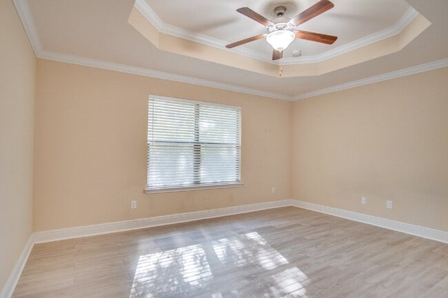 Building Photo - Modern 4BR/3BA Home Near NAS Pensacola – $500 Off Deposit for Qualified Active Duty Military – Pr...