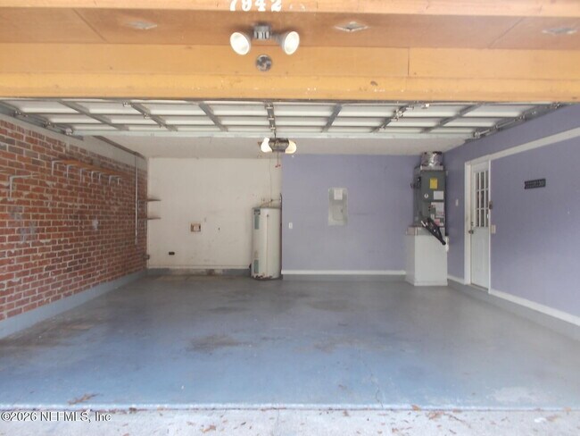 Building Photo - 7942 Blank Dr N