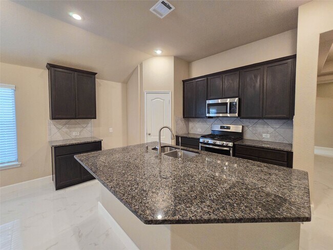Building Photo - 20230 Rainflower Bay Ln