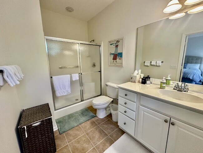 Building Photo - Fully Furnished Two Bedroom Home in Sun City!