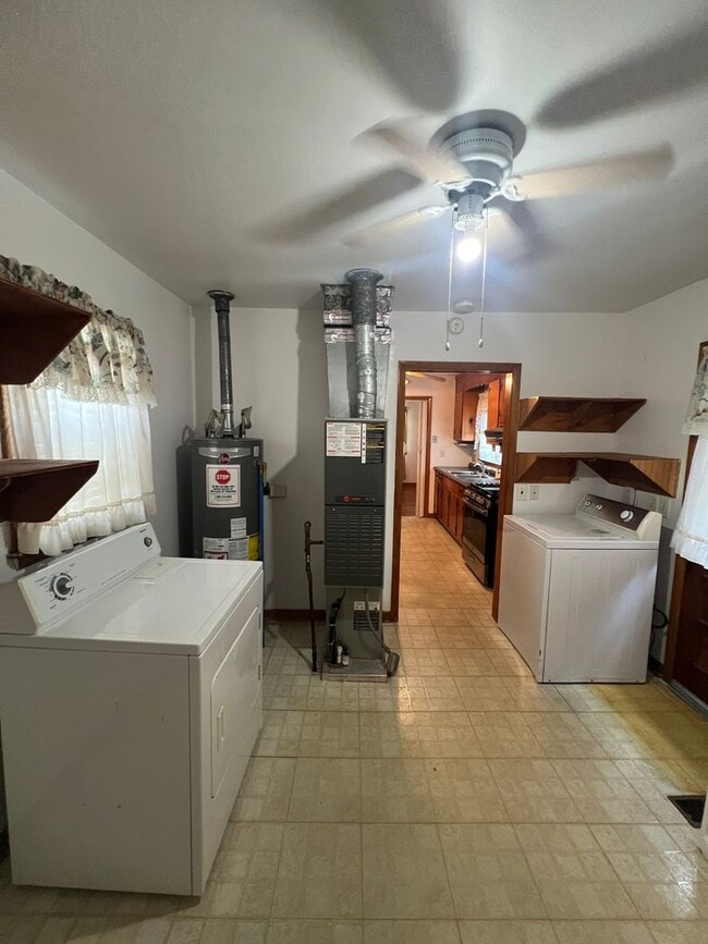 Building Photo - 854 Apperson St