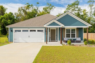 Building Photo - 3021 Reynolda Dr