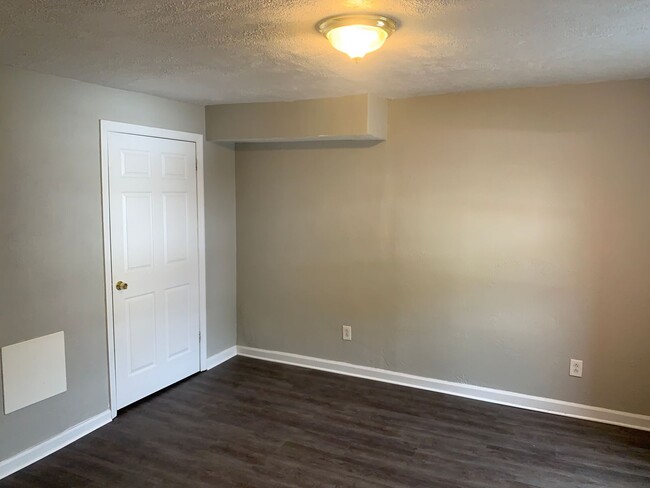 Building Photo - North Shore - 4 BR, 2 Bath with High-End K...